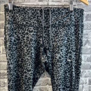 Nike running women's Black Leopard Print Leggings